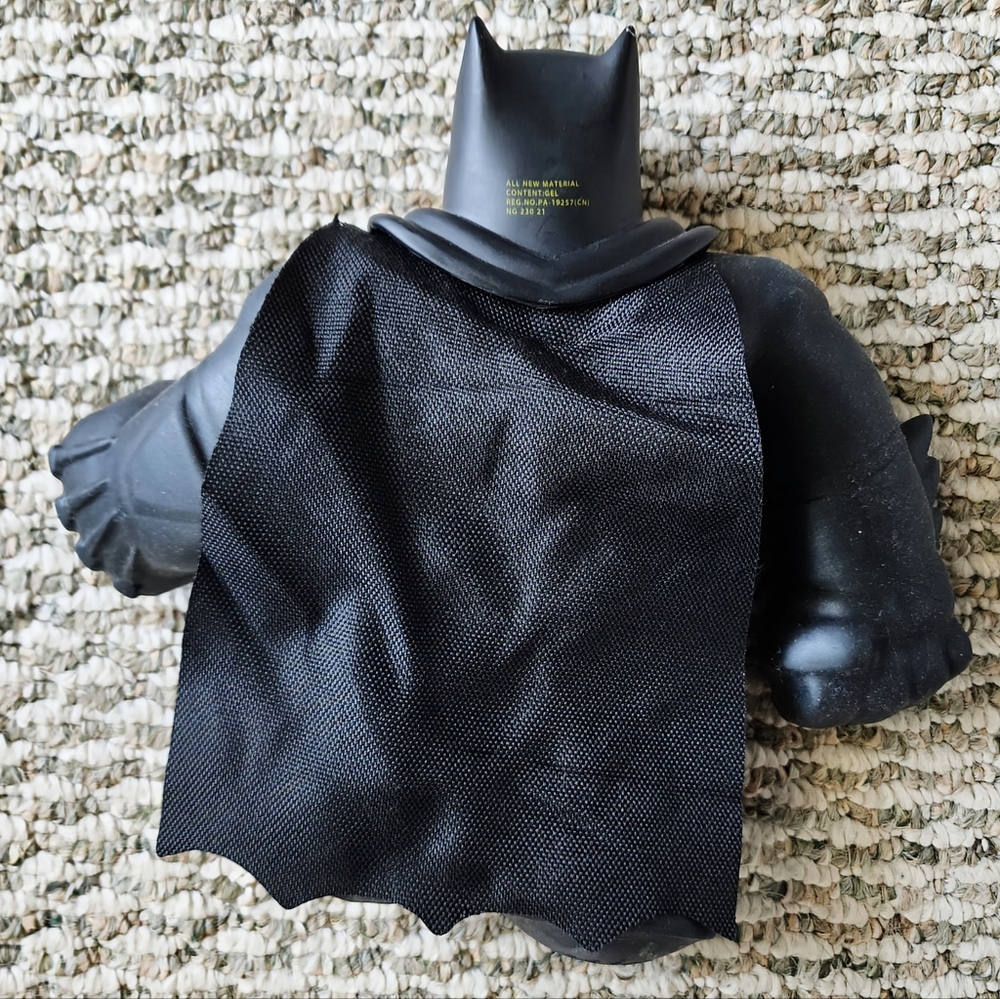 Heroes of Goo Jit Zu DC Supagoo Batman - Supersized 8" Jumbo Figure - Picture 3 of 3
